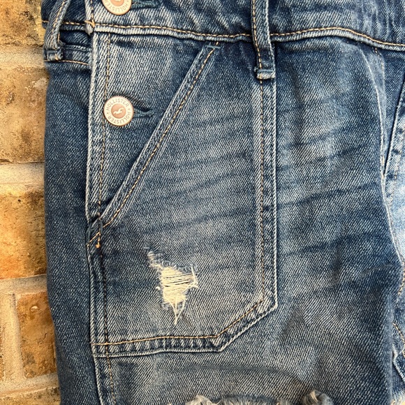 Hollister Jean Short Overalls - Picture 3 of 12